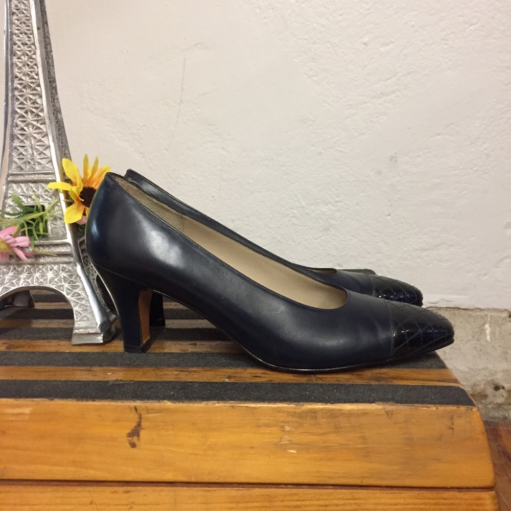 Salvatore Ferragamo Navy Pumps, 6 1/2B